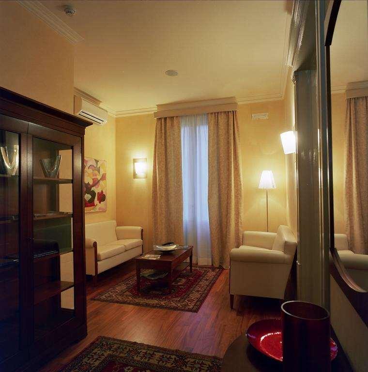 Hotel Agathae Κατάνια Εστιατόριο φωτογραφία